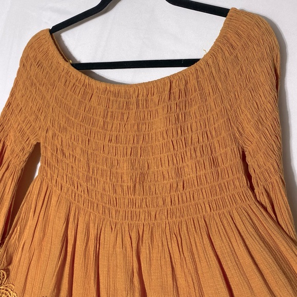 Petal Roz Yellow Smocked Off Shoulder Puff Sleeve Lace Trimmed Blouse L - Picture 7 of 15